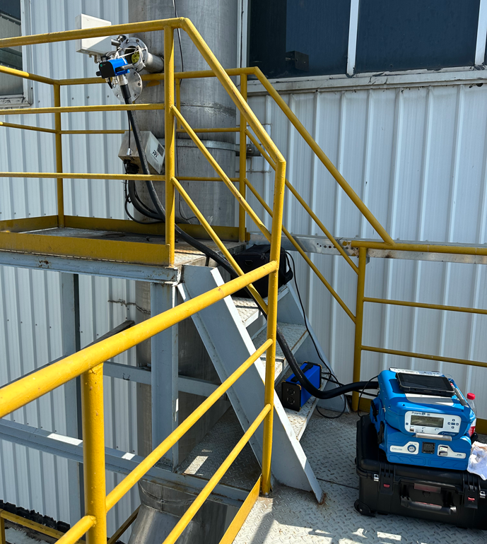 PF-300便攜式非甲烷總烴分析儀襄陽某電池隔膜公司現(xiàn)場(chǎng)測(cè)試